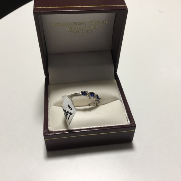 Ring - Picture 3 of 3